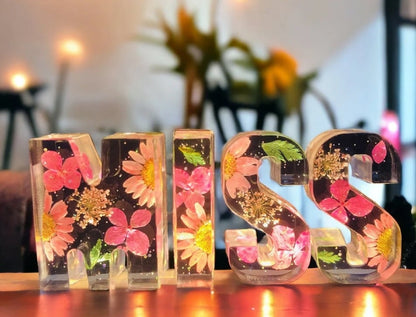 BUY 2 FREE SHIPPING🌸Floral Resin Night Light